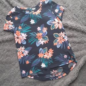 Oldnavy low back shirt